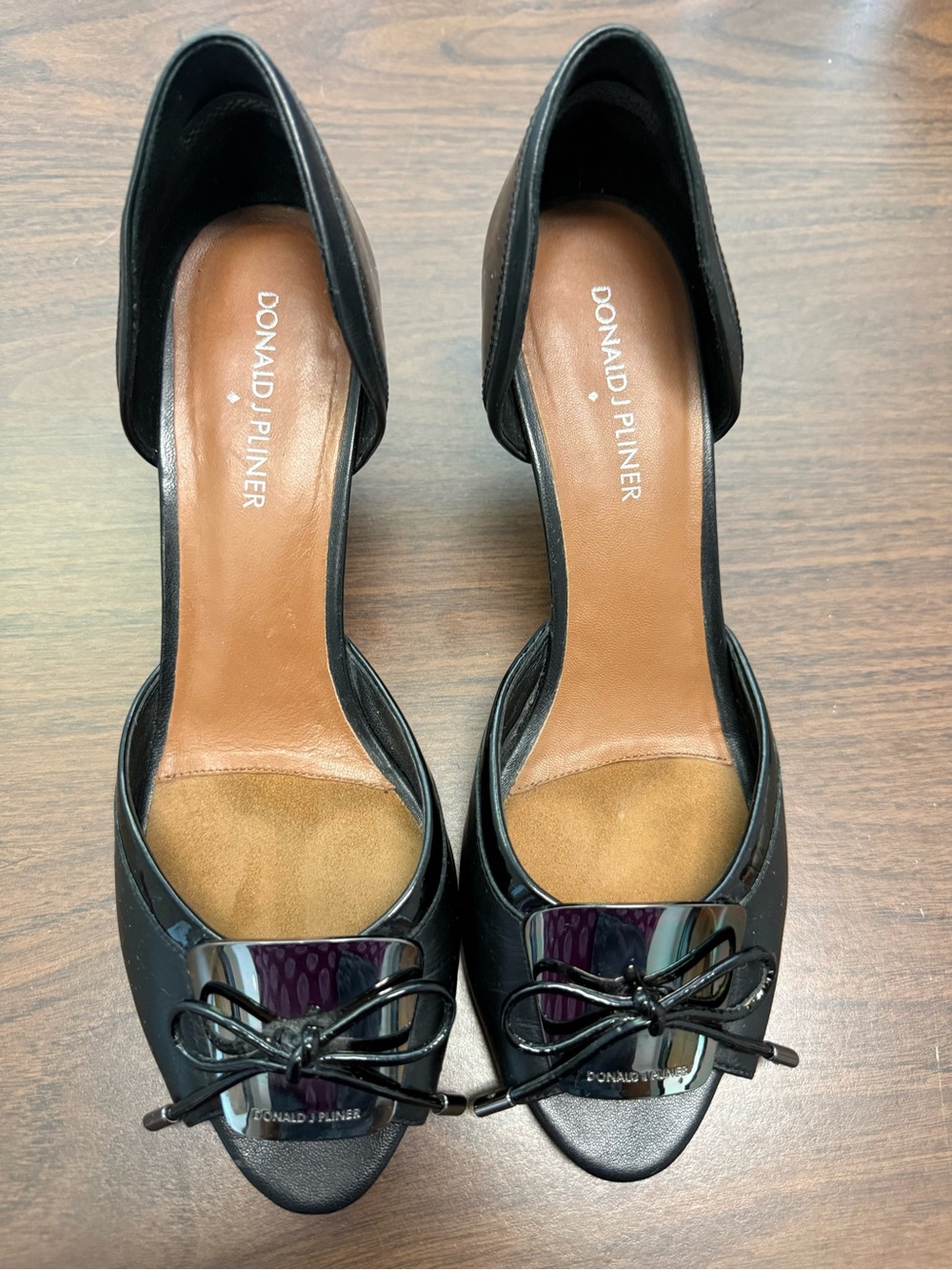 Donald J. Pliner Frida Perp Toe Kitten Holls - size 8 1/2